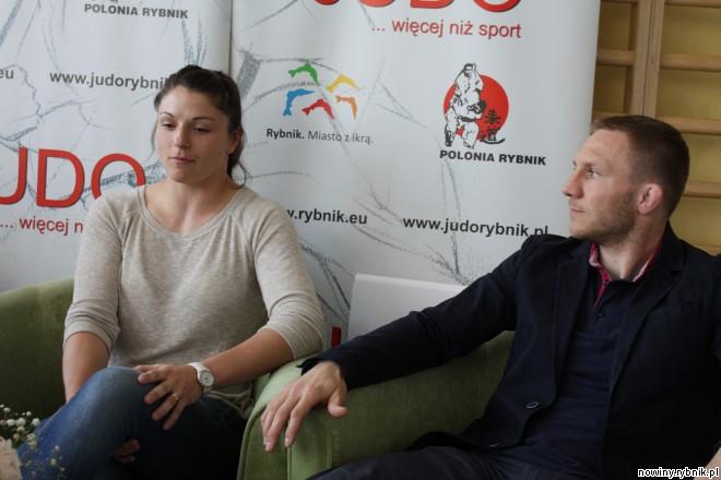 Katarzyna Kłys ze swoim mężem Arturem, równocześnie trenerem / Adrian Karpeta