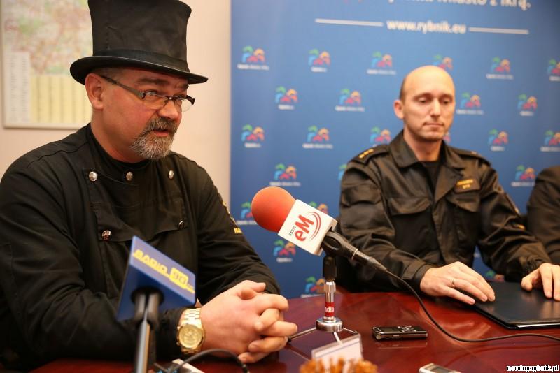 Kominiarze i strażacy przypominają o zagrożeniach, związanych z czadem / Wacław Troszka