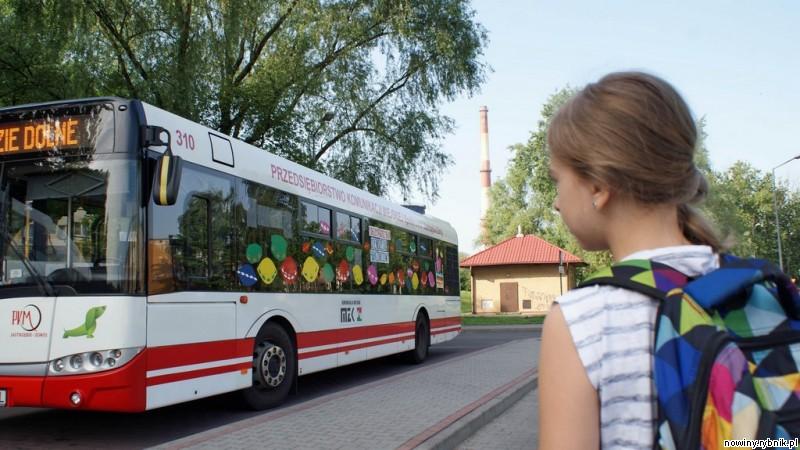 Dwa kolorowe autobusy od kilku dni kursują na trasach Jastrzębia-Zdroju. / Rafał Jabłoński/MZK