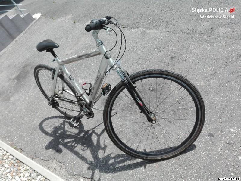Takim rowerem złodziej przyjechał na miejsce przestępstwa, po czym ukradł inny rower! / http://wodzislaw.slaska.policja.gov.pl/