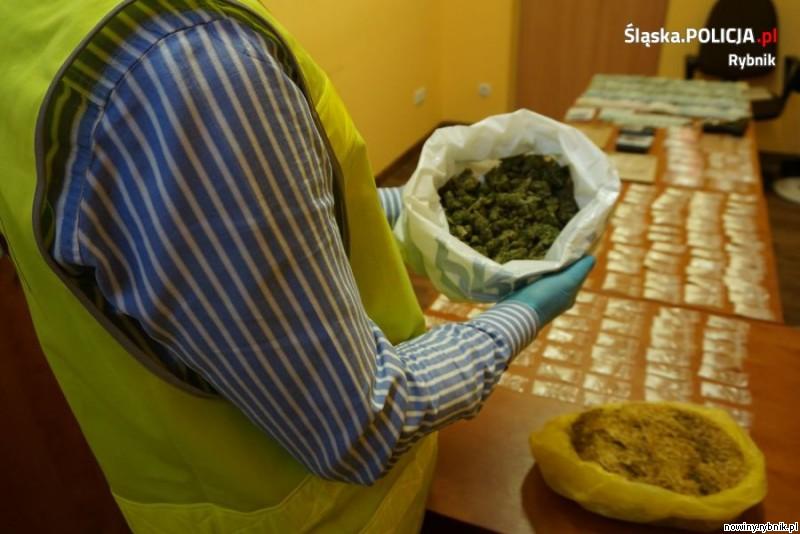 Ze znalezionych narkotyków można było przygotować ponad 3,5 tys. porcji dilerskich! / Policja