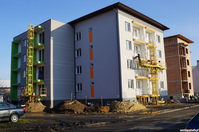 Dobiega końca budowa pierwszego domu przy ul. Przejazdowej / www.raciborz.pl