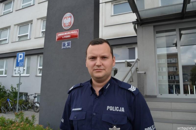 Dariusz Jaroszewski, rzecznik rybnickiej policji, poinformował we wtorek o zatrzymaniu 16-latka / Archiwum