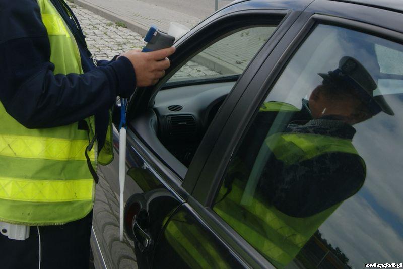Policjanci ujęli kompletnie pijanego kierowcę / Policja Żory