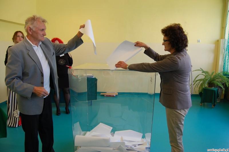 Wyborcy tym razem nie zawiedli, licznie glosując na swych kandydatów w wyborach do Europarlamentu / Ireneusz Stajer