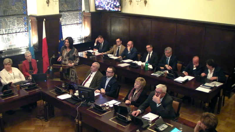 Dr Katarzyna Musioł na sesji rady miasta Rybnika / youtube