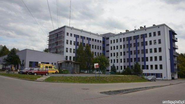 Szpital w Wodzisławiu Śląskim, w związku z koronawirusem ograniczył wizyty u pacjentów do minimum / Archiwum