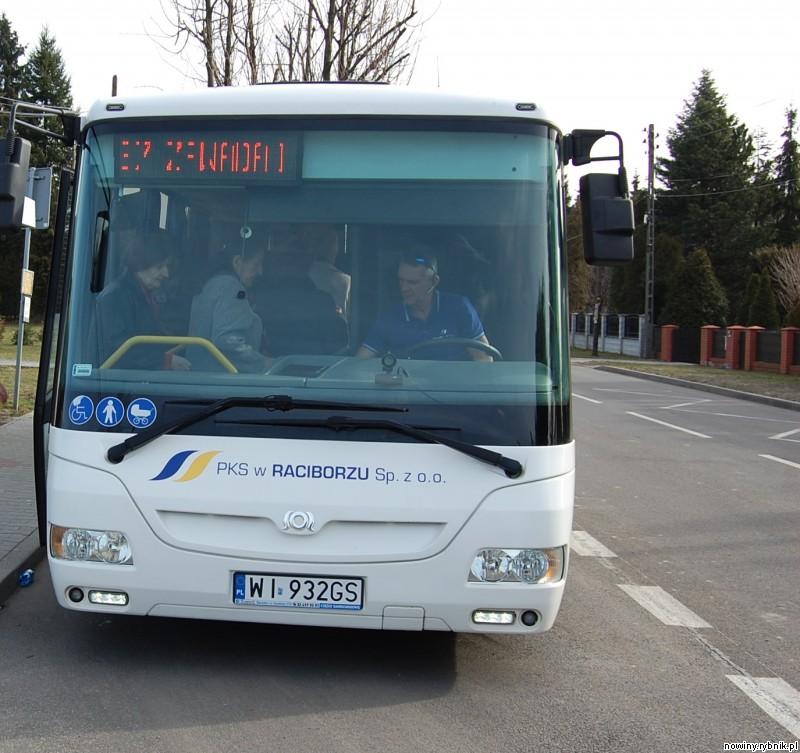 Od 17 marca autobusy powiatowej komunikacji przestaną kursować m.in. w soboty i niedziele / Archiwum