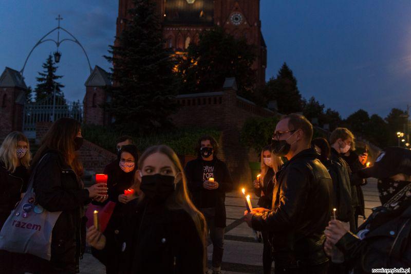 Manifestacja przed bazyliką pw. św. Antoniego w Rybniku / Dominik Gajda
